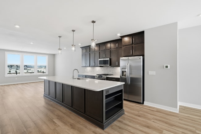 Building Photo - 404 Elite St