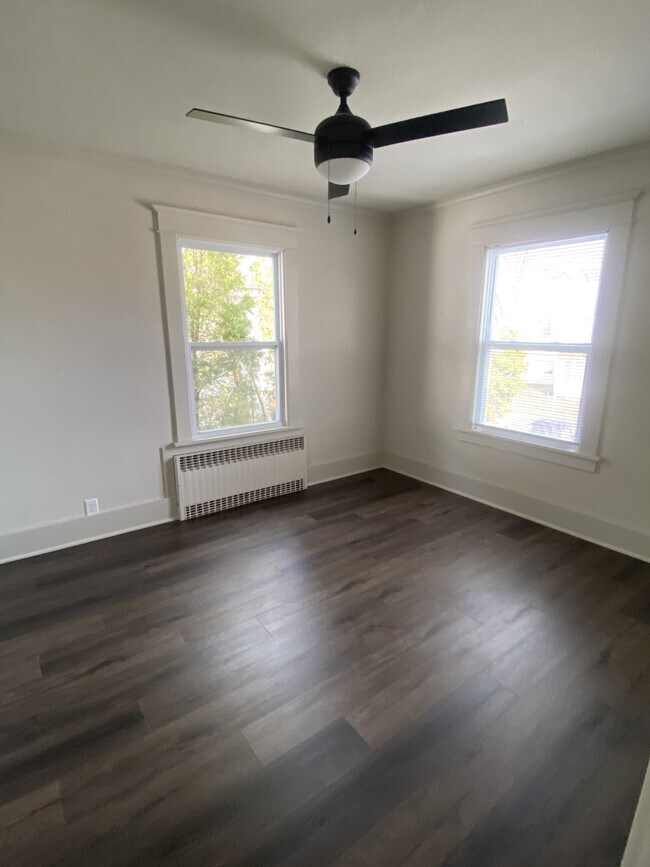 Building Photo - 105 Tanager
