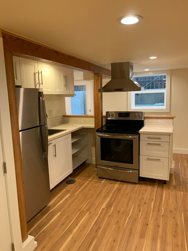 Foto del edificio - 6028 NE 24th Ave