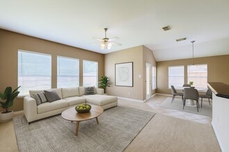 Building Photo - 23247 Dewflower Dr