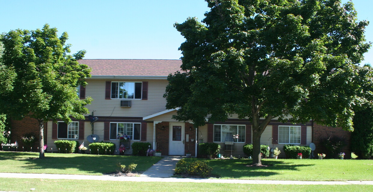 Primary Photo - 1147 Vogt Dr