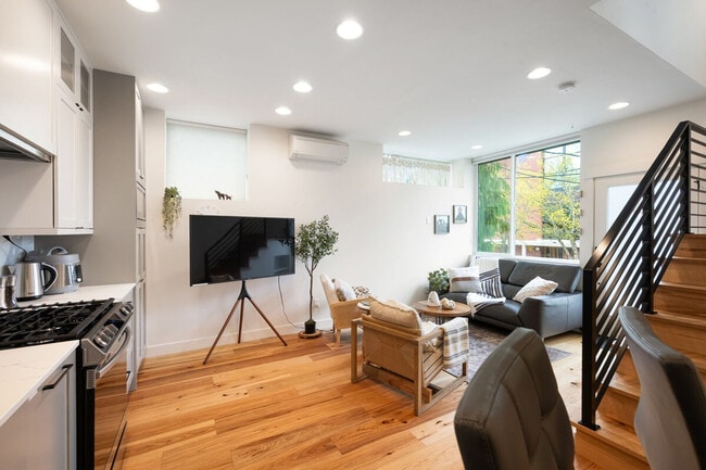 Building Photo - 65 W Dravus St