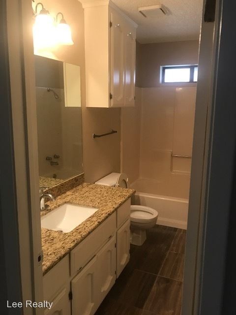 Foto del edificio - 1503 E Cardinal Ave