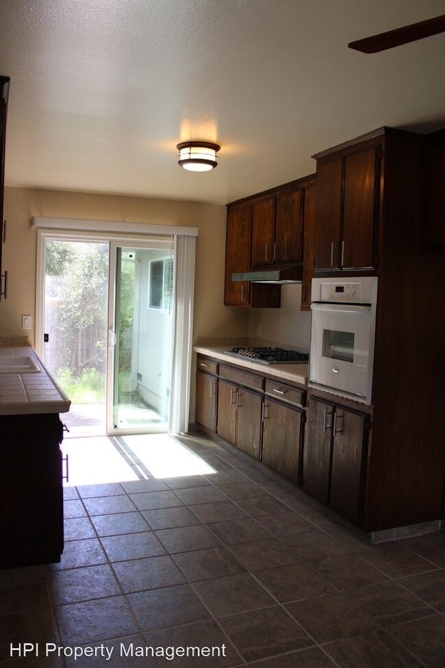Building Photo - 3 br, 2 bath House - 5206 El Encanto Drive