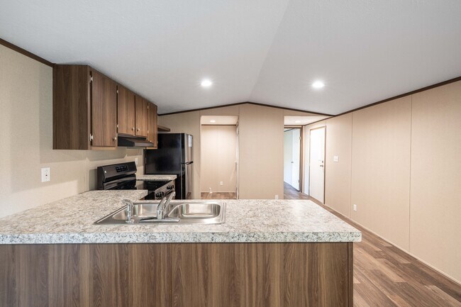 Building Photo - 138 Poe Dr