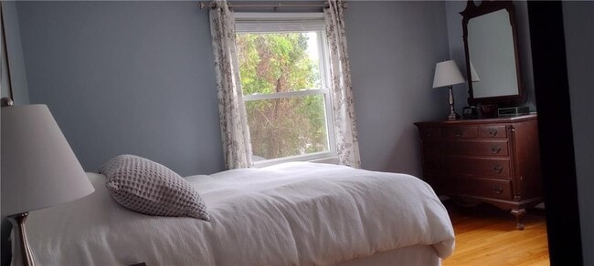 Building Photo - 4 Almy Ct