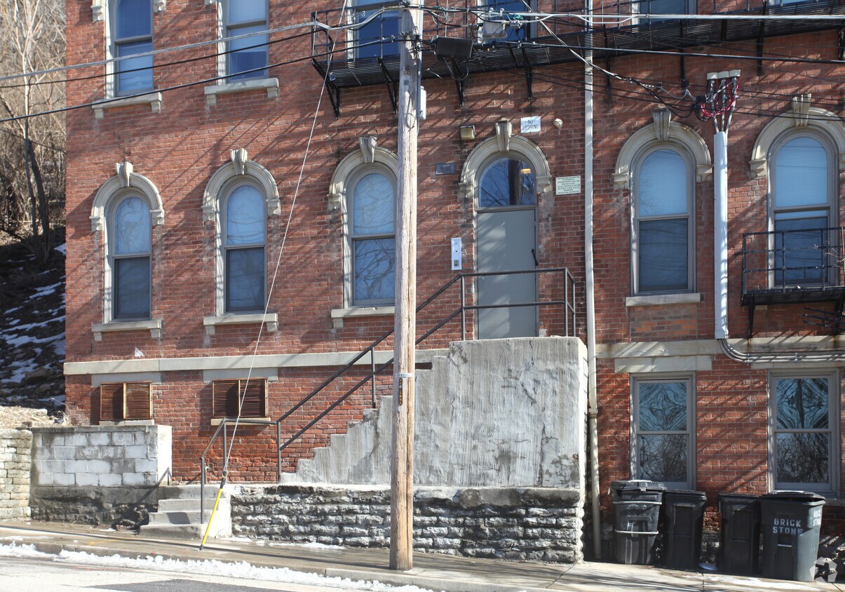 Building Photo - 78-82 Mulberry St