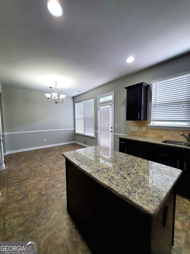 Building Photo - 2716 Sardis Chase Ct