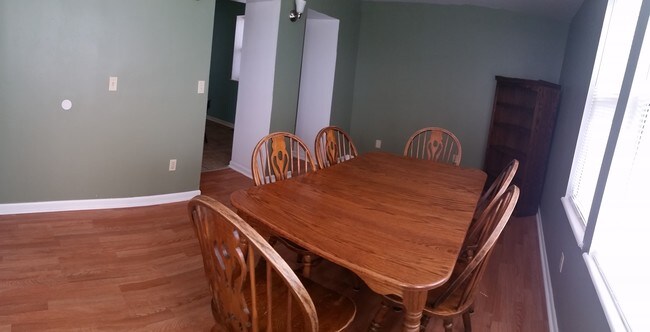 Building Photo - 3618 McRee Ave