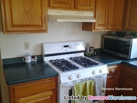 Foto del edificio - 3684 Commonwealth Rd