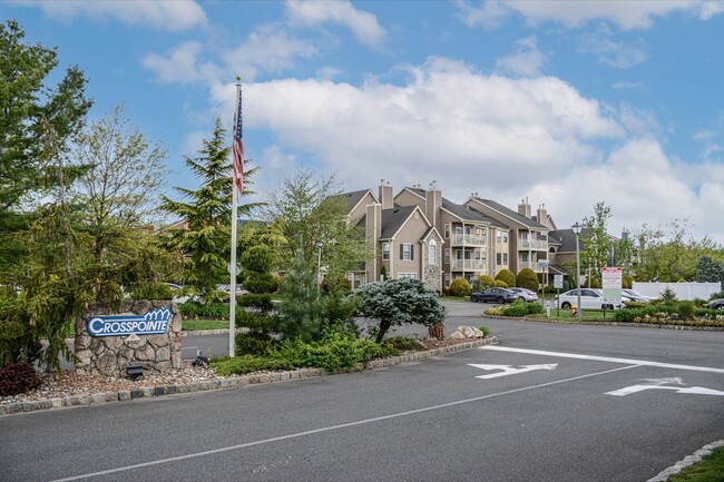 Building Photo - 112 Longfield Ct