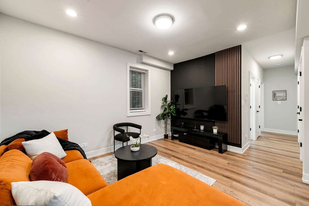 Foto principal - 2207 W 18th St