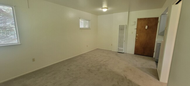 Foto del edificio - Charming One Bedroom features an upgraded ...