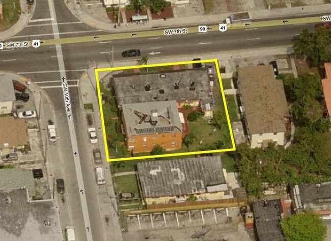 Aéreo - 711 SW 10th Ave