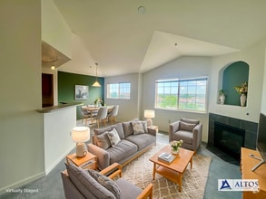 Building Photo - 5704 N Gibralter Way