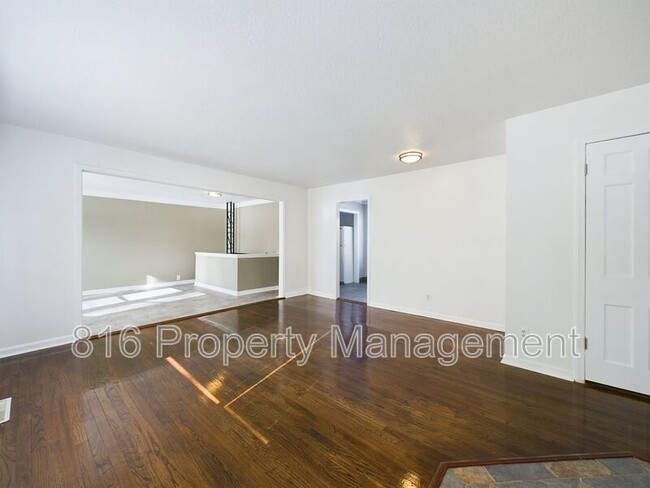 Foto del edificio - 9106 E 73rd St