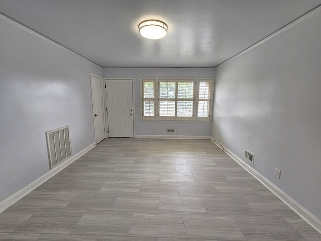 Foto del edificio - 3 Bristol Dr