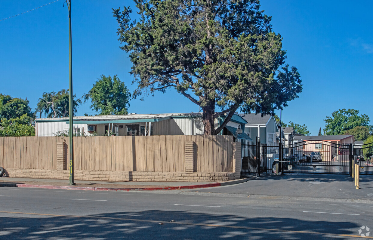 Foto del edificio - Old Orchard Mobile Home Park