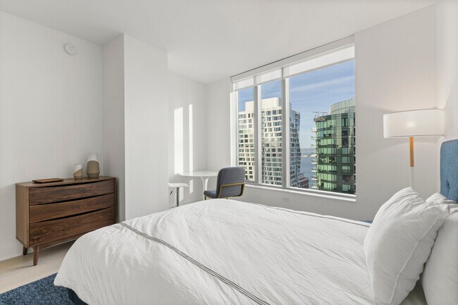 Building Photo - 201 Folsom St
