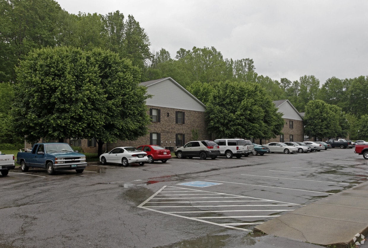 Building Photo - Pleasant Valley Apartments