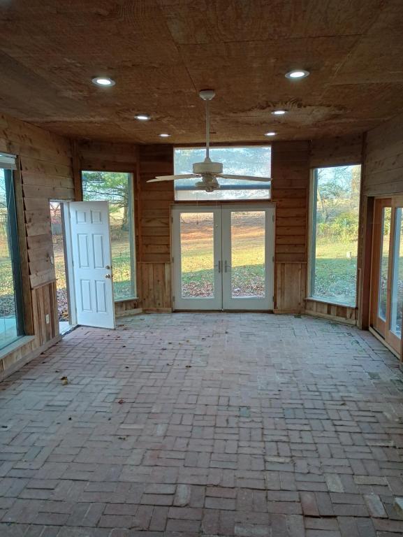 Building Photo - 11900 Morse Rd SW