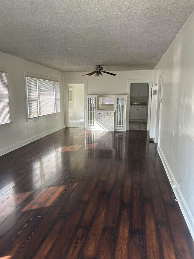 Foto del edificio - 1033 Coronado Ave