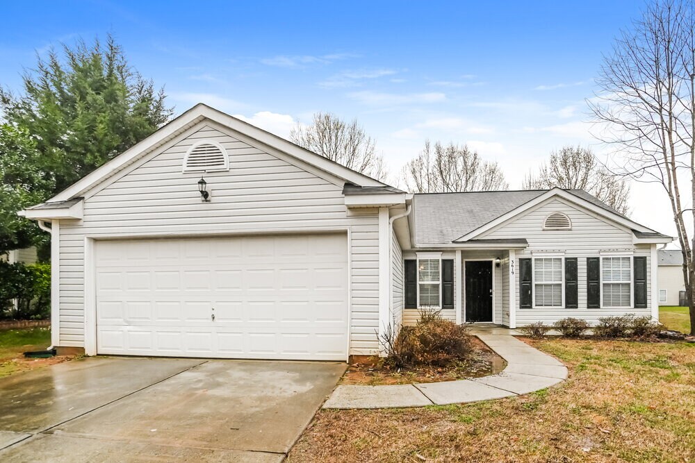 Primary Photo - 3619 Larkhaven Village Dr