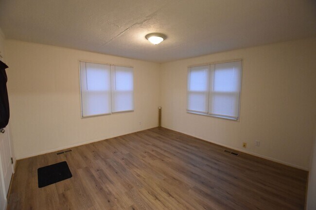 Foto del edificio - One Bedroom Home in Greenfield