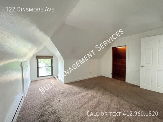 Building Photo - 122 Dinsmore Ave