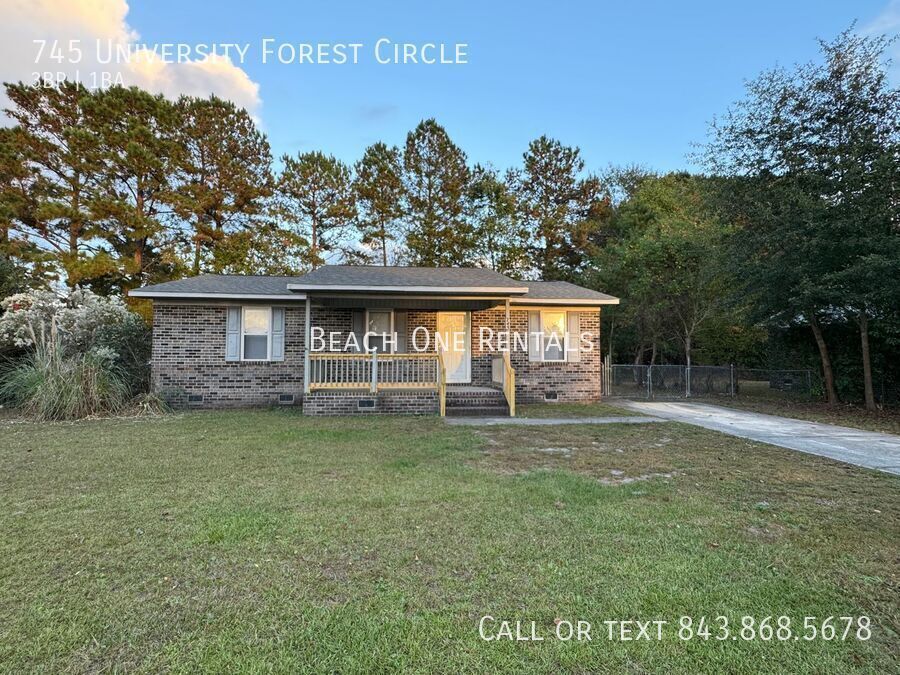 Foto principal - Conway - 3 Bedroom / 1 Bathroom Home