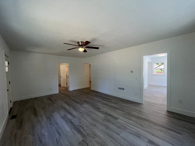 Building Photo - Remodeled 3 Bedroom Plus Office with Large...