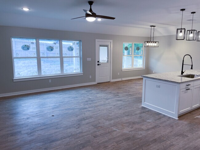 Foto del edificio - 17459 County Rd 4108
