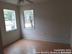 Building Photo - 116 W Young