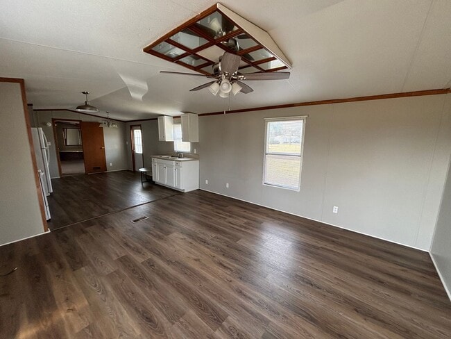 Building Photo - 2 Bed 2 Bath Mobile Home