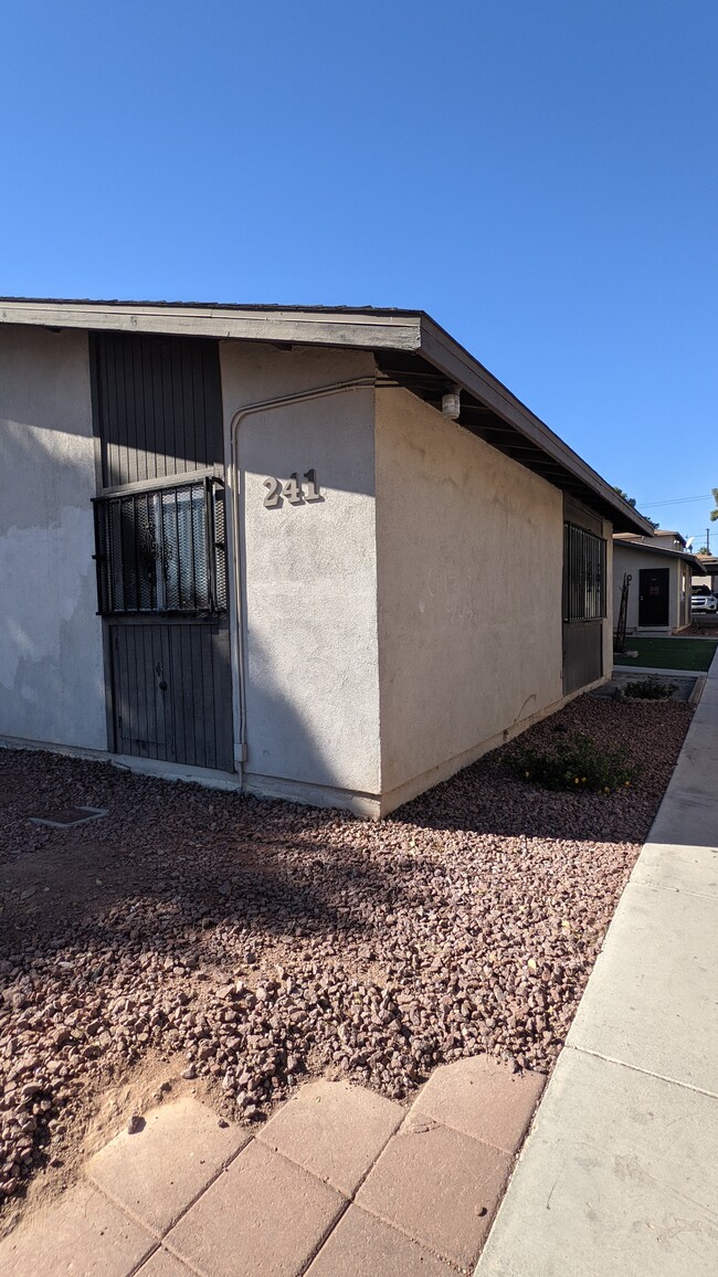 Building Photo - 241 N 18th St