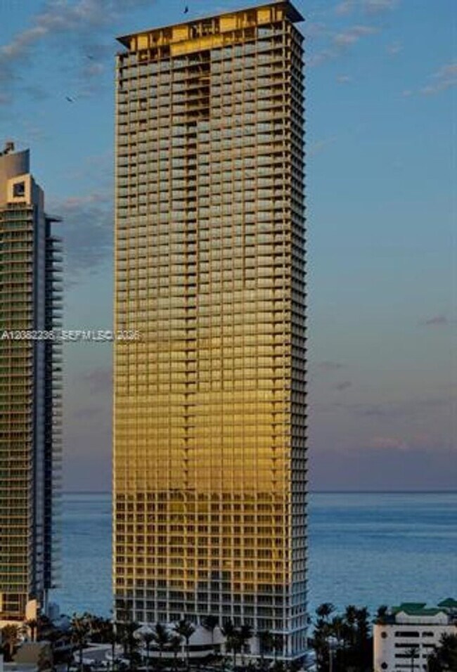 Photo - 16901 Collins Ave cu-704 Apartment