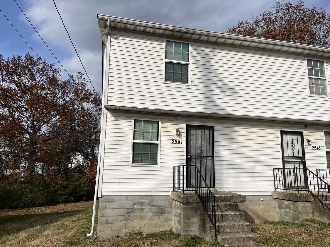 2 Bedroom Home Minutes from Downtown! - 2 Bedroom Home Minutes from Downtown!