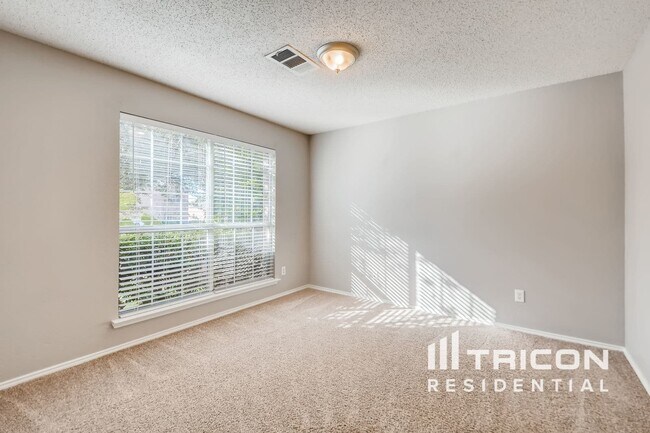 Foto del edificio - 3705 Aldersyde Dr
