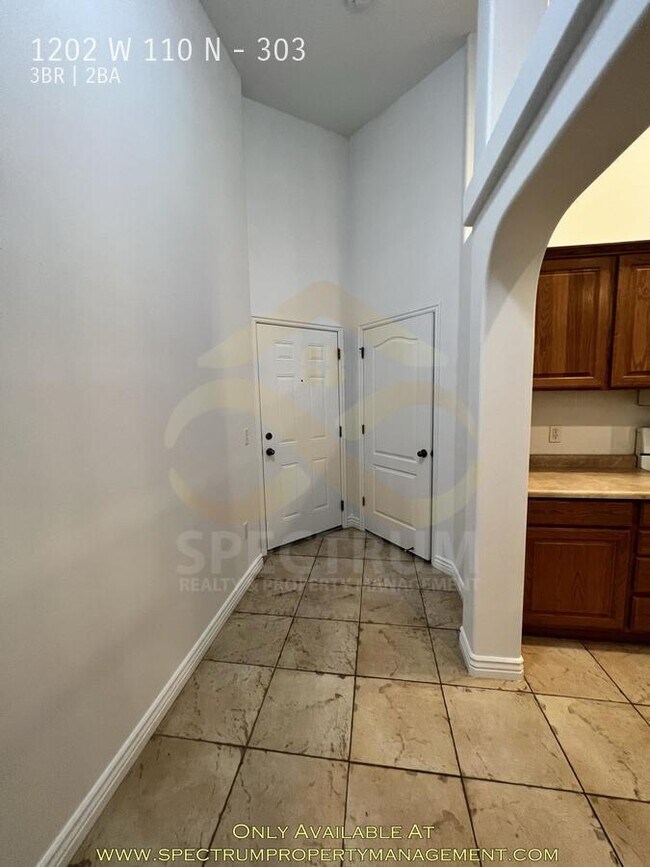 Foto del edificio - 1ST MONTH RENT FREE! Remodeled 3 Bd/2 Ba C...