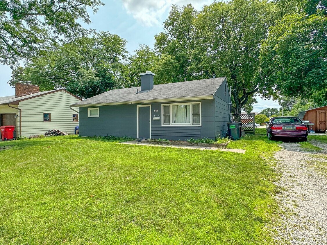 Primary Photo - 3414 West St