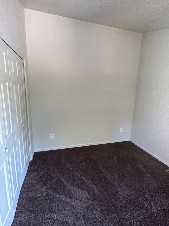 Foto del edificio - 1326 Lofton Way