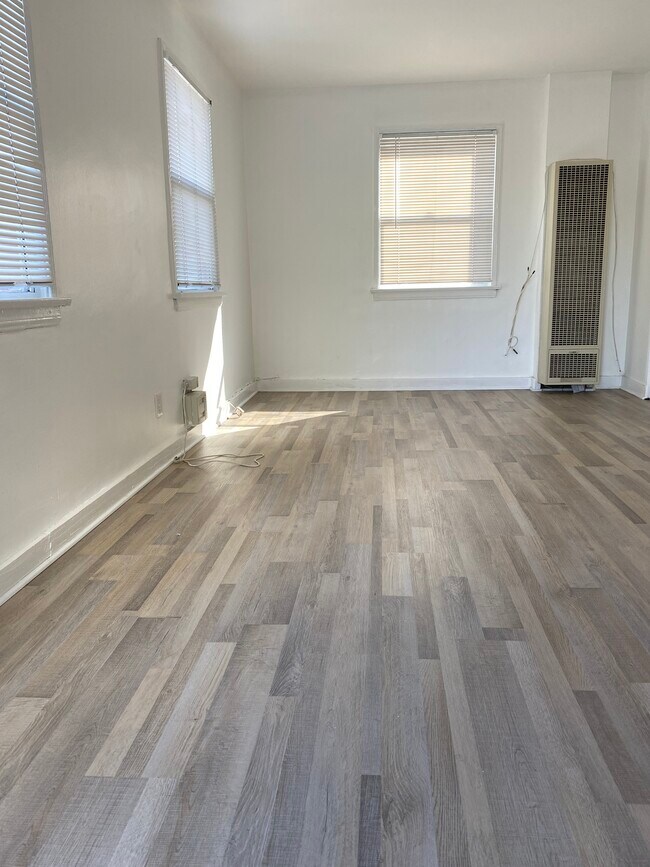 Building Photo - 521 Hermosa Ave