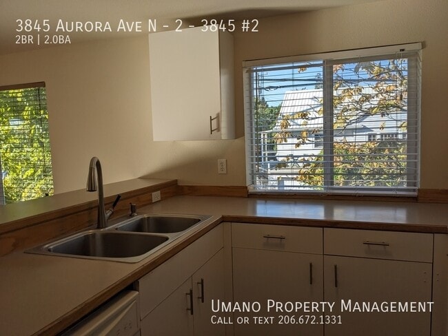 Foto del edificio - 3845 Aurora Ave N