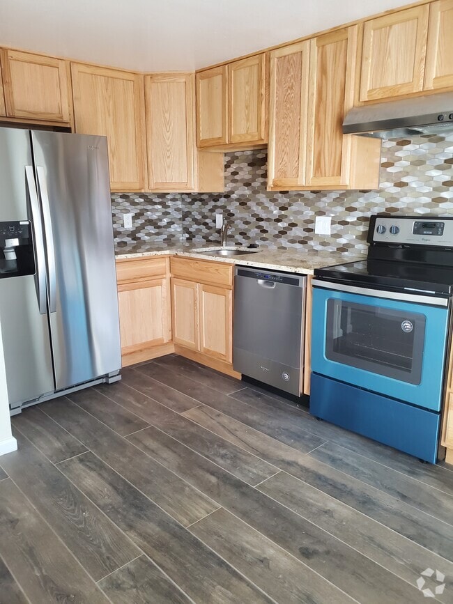 Kitchen - 5805 Secrest Drive #2