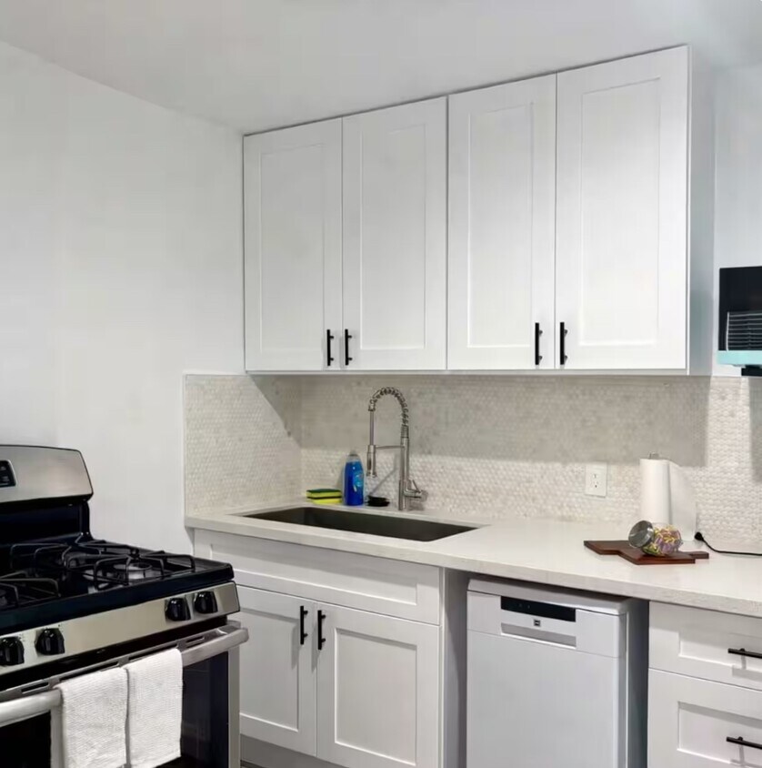 Foto del edificio - 903 Wooding St