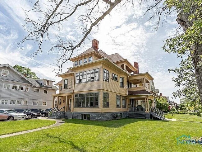 Foto del edificio - 2160 Glenwood Ave