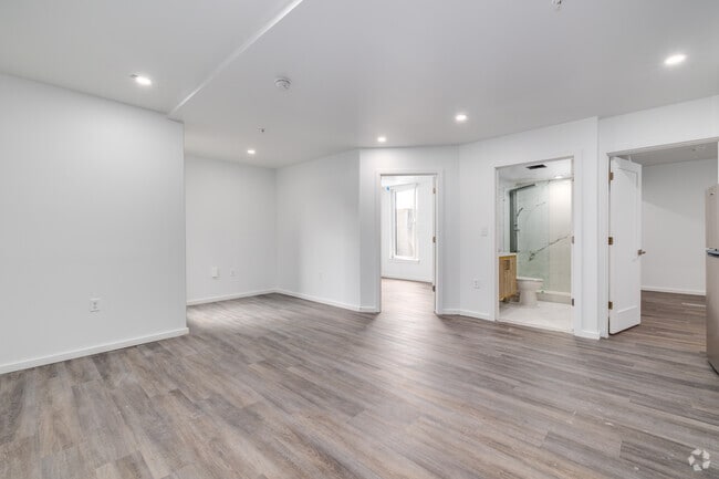 2BR, 2BA - 717SF - Living Room - Annex 1201 Apartments