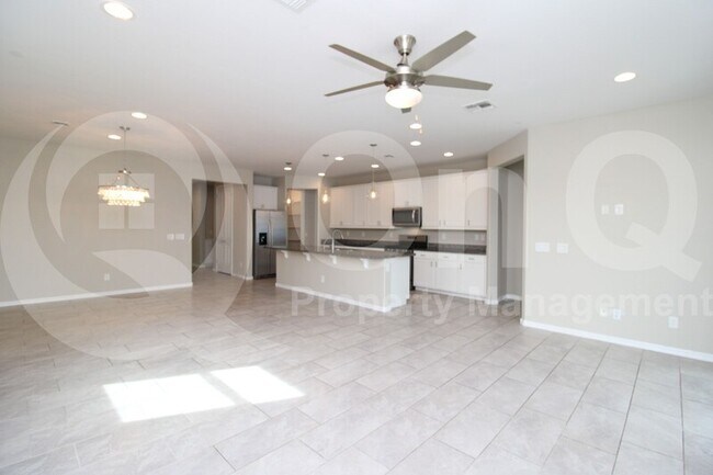 Foto del edificio - 17722 W Granite View Dr