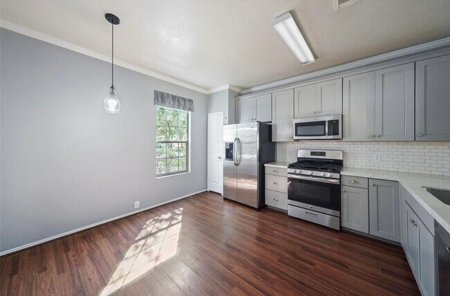 Foto del edificio - 29705 Parliament Hills Dr