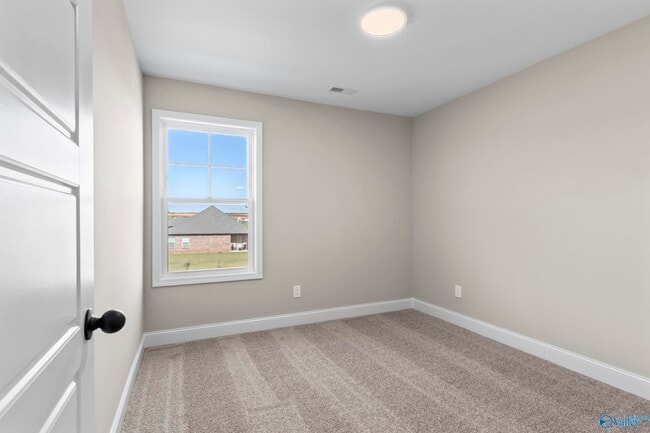 Building Photo - 243 Susan Lynn Dr